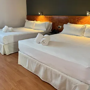 3* מלון Ap Airport